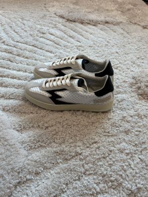  off black suede