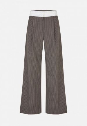 dark brown pins