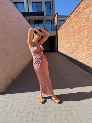  rose taupe